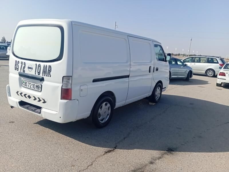 Nissan Urvan 2004 - 150 000 TMT - Mary - img 3