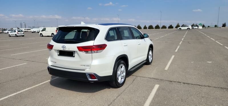 Toyota Highlander 2019 - 686 000 TMT - Ашхабад - img 6