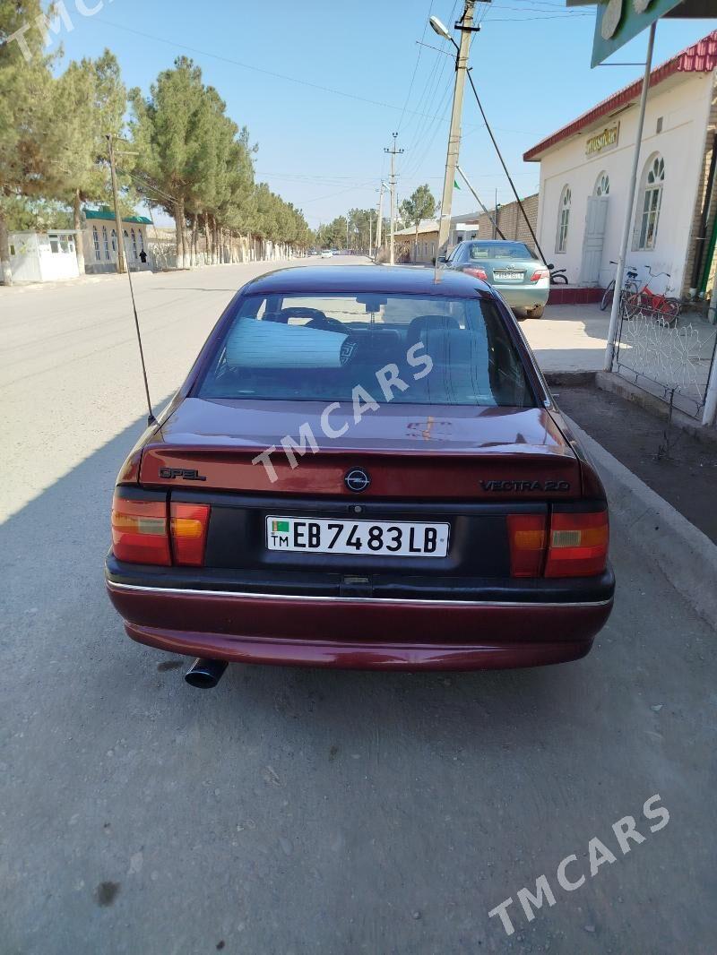 Opel Vectra 1995 - 50 000 TMT - Çärjew - img 3