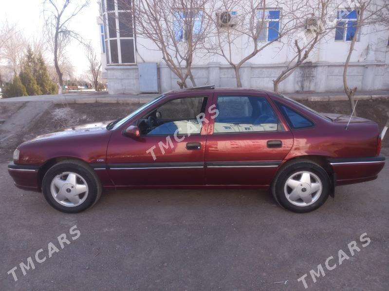 Opel Vectra 1994 - 46 000 TMT - Дашогуз - img 2