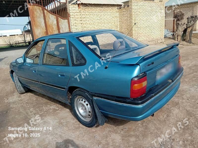 Opel Vectra 1992 - 25 000 TMT - Мары - img 4