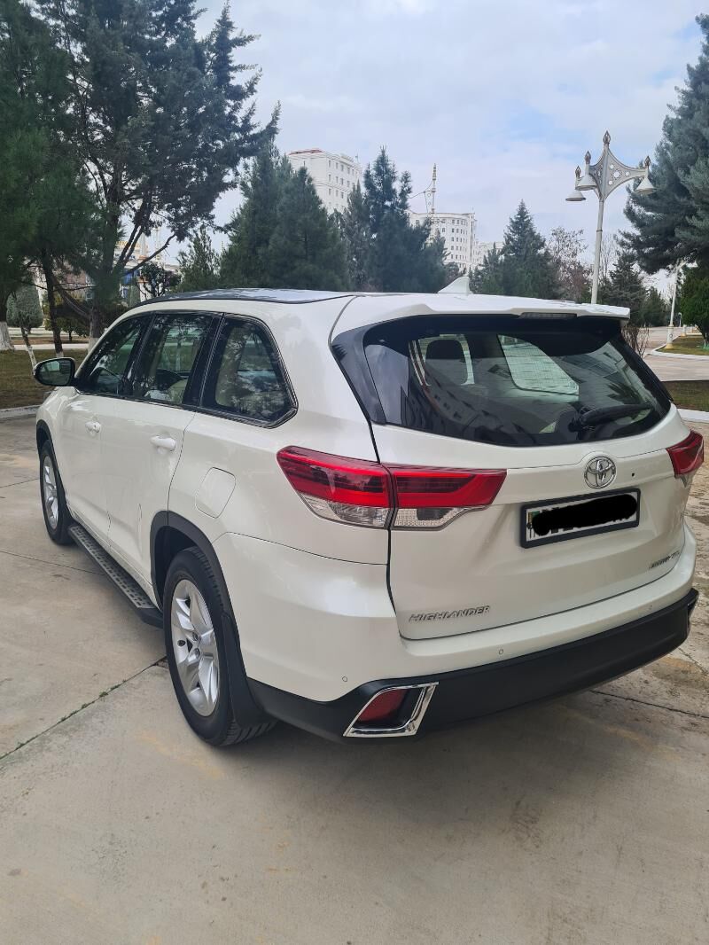 Toyota Highlander 2018 - 500 000 TMT - Aşgabat - img 5