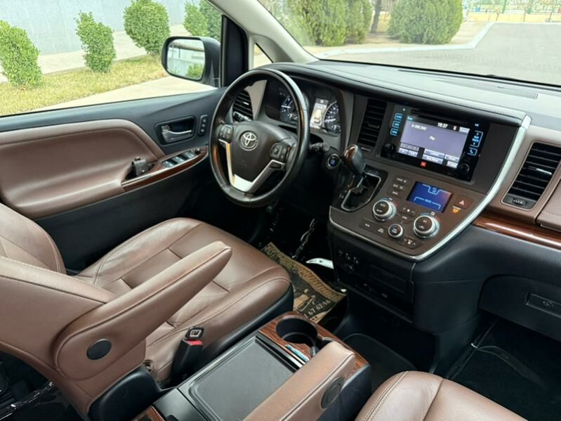 Toyota Sienna 2018 - 625 000 TMT - Ашхабад - img 2