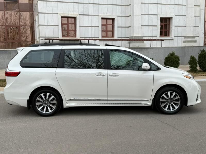 Toyota Sienna 2018 - 625 000 TMT - Ашхабад - img 10