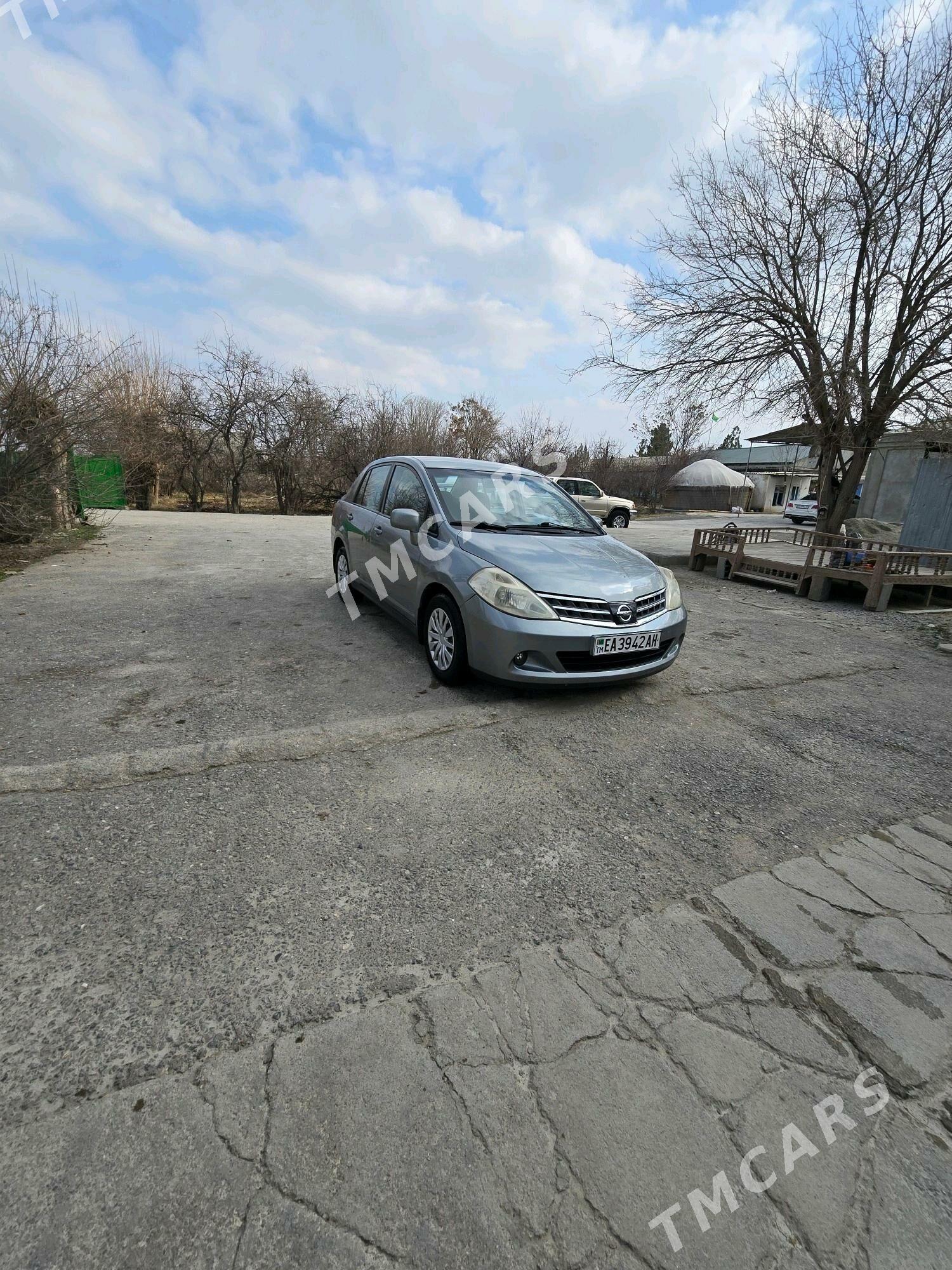 Nissan Versa 2010 - 90 000 TMT - Bäherden - img 5