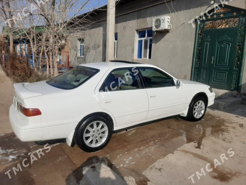 Toyota Camry 2001 - 130 000 TMT - Köneürgenç - img 3