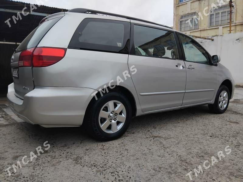 Toyota Sienna 2004 - 150 000 TMT - Baýramaly - img 4