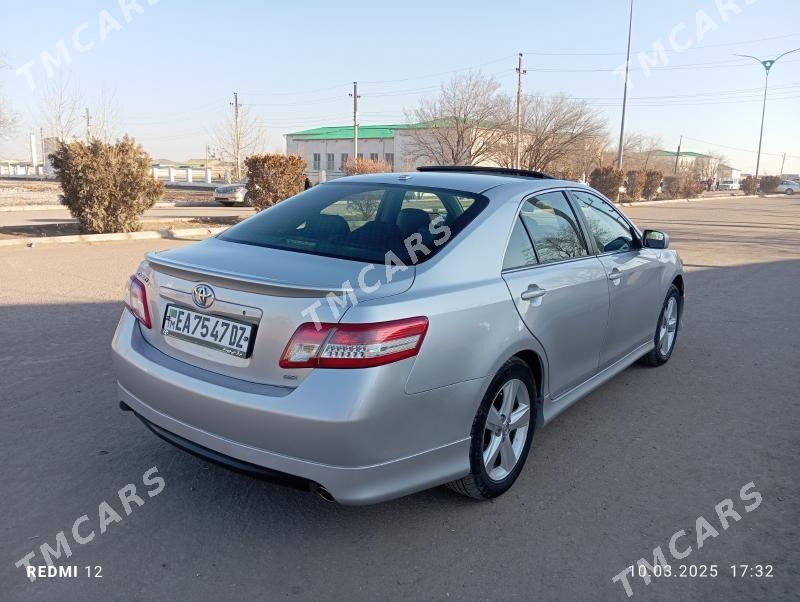 Toyota Camry 2011 - 250 000 TMT - Кёнеургенч - img 2