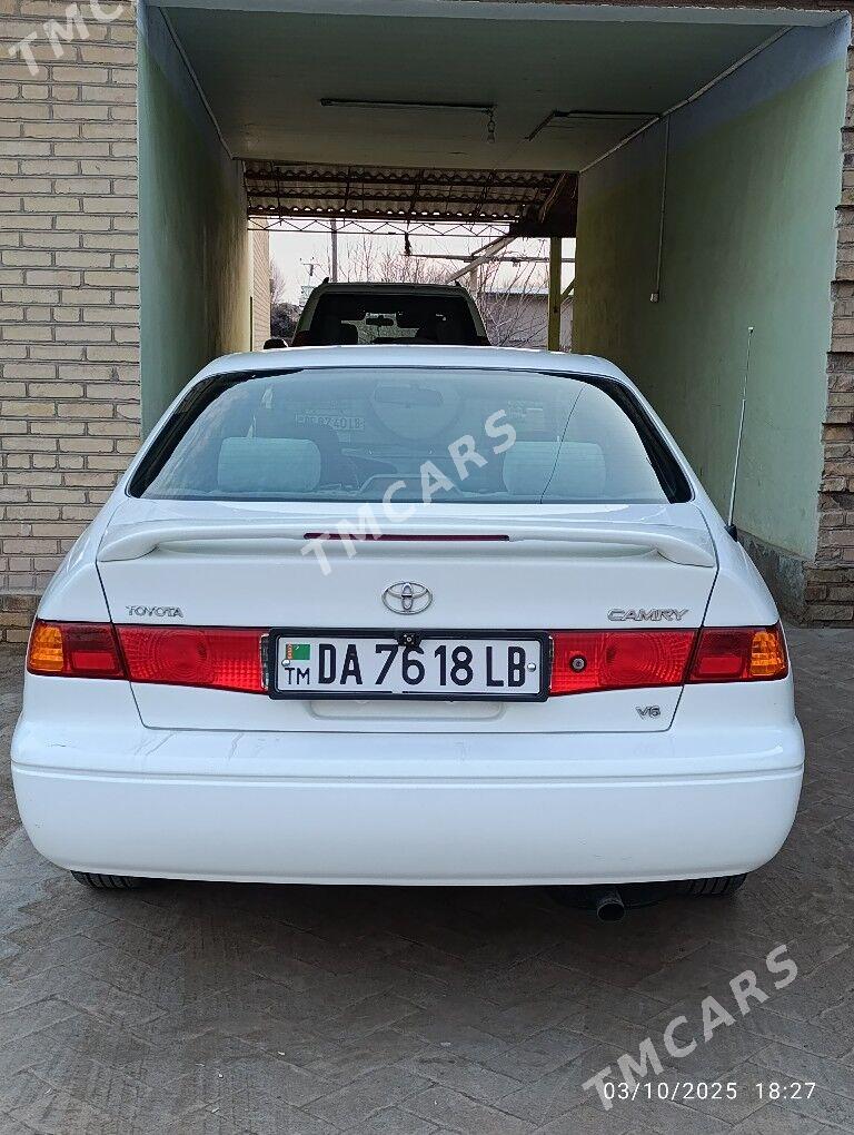 Toyota Camry 1997 - 115 000 TMT - Halaç - img 2