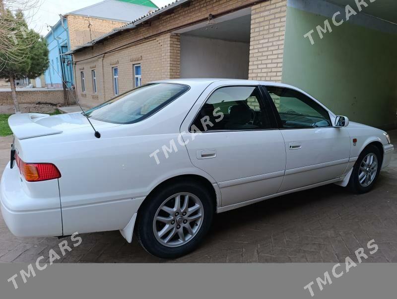 Toyota Camry 1997 - 115 000 TMT - Halaç - img 5