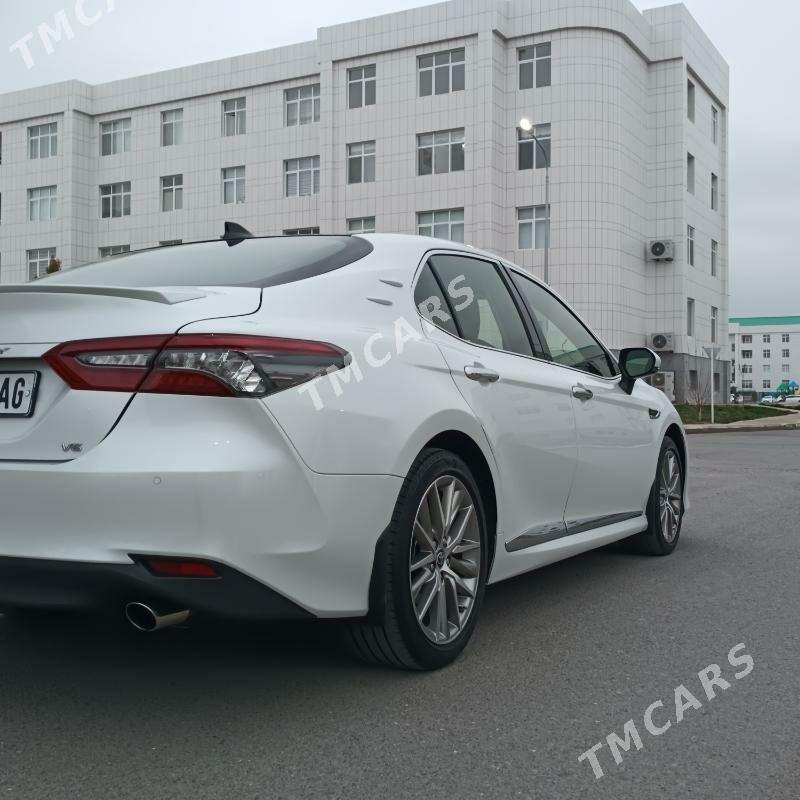 Toyota Camry 2022 - 610 000 TMT - Гуртли - img 4