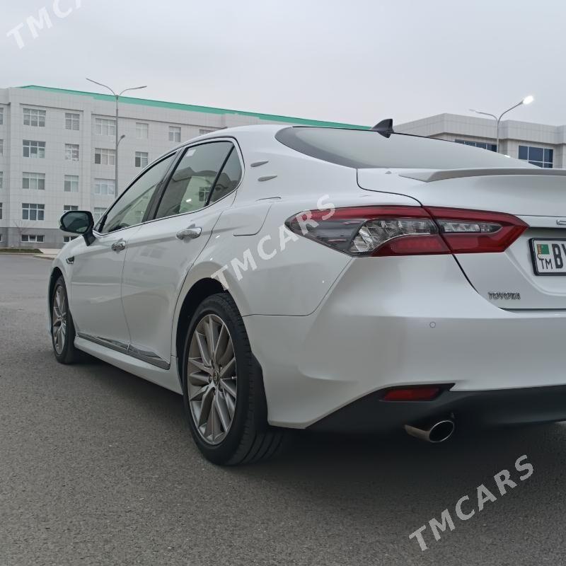 Toyota Camry 2022 - 610 000 TMT - Гуртли - img 3