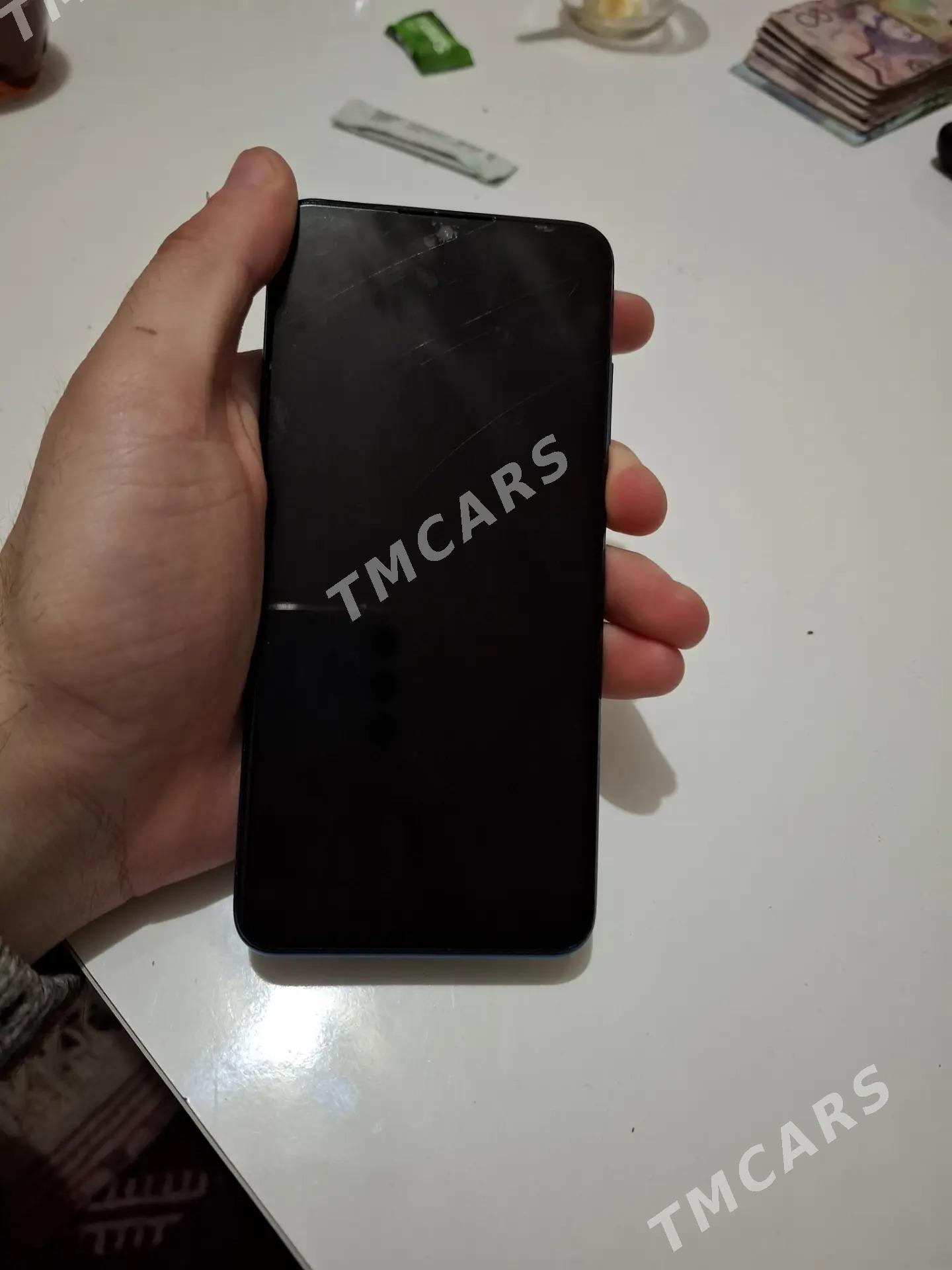 Huawei P30 Lait 4/128gb - 11 мкр - img 3