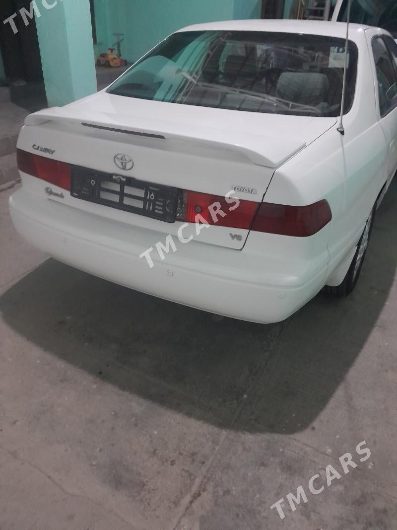 Toyota Camry 2001 - 150 000 TMT - Bäherden - img 2