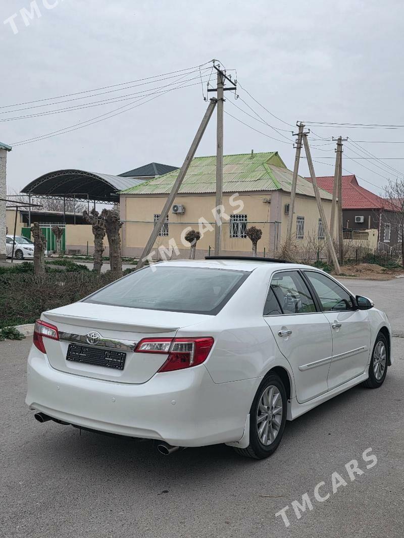 Toyota Camry 2012 - 250 000 TMT - Bedew - img 3