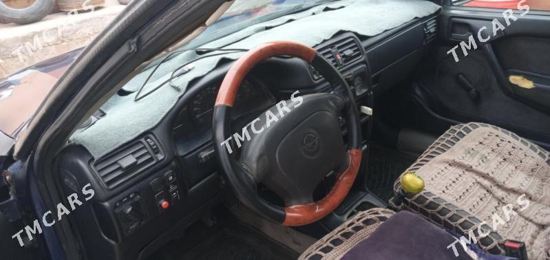 Opel Vectra 1992 - 19 000 TMT - Мары - img 2