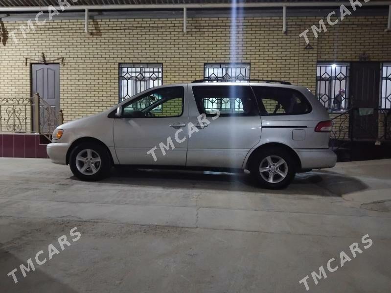 Toyota Sienna 2002 - 150 000 TMT - Mary - img 4