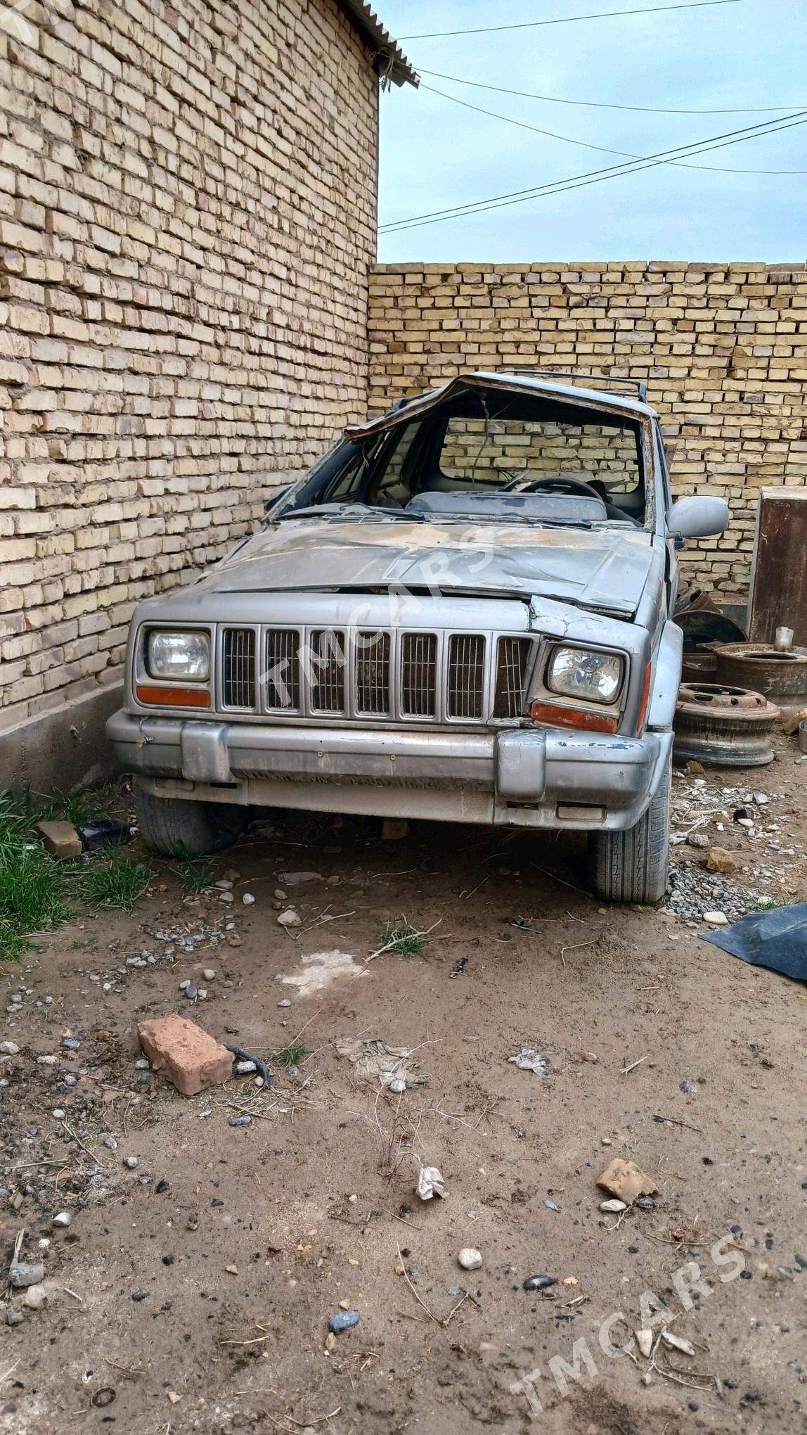 Jeep Cherokee 2000 - 30 000 TMT - Tejen - img 5