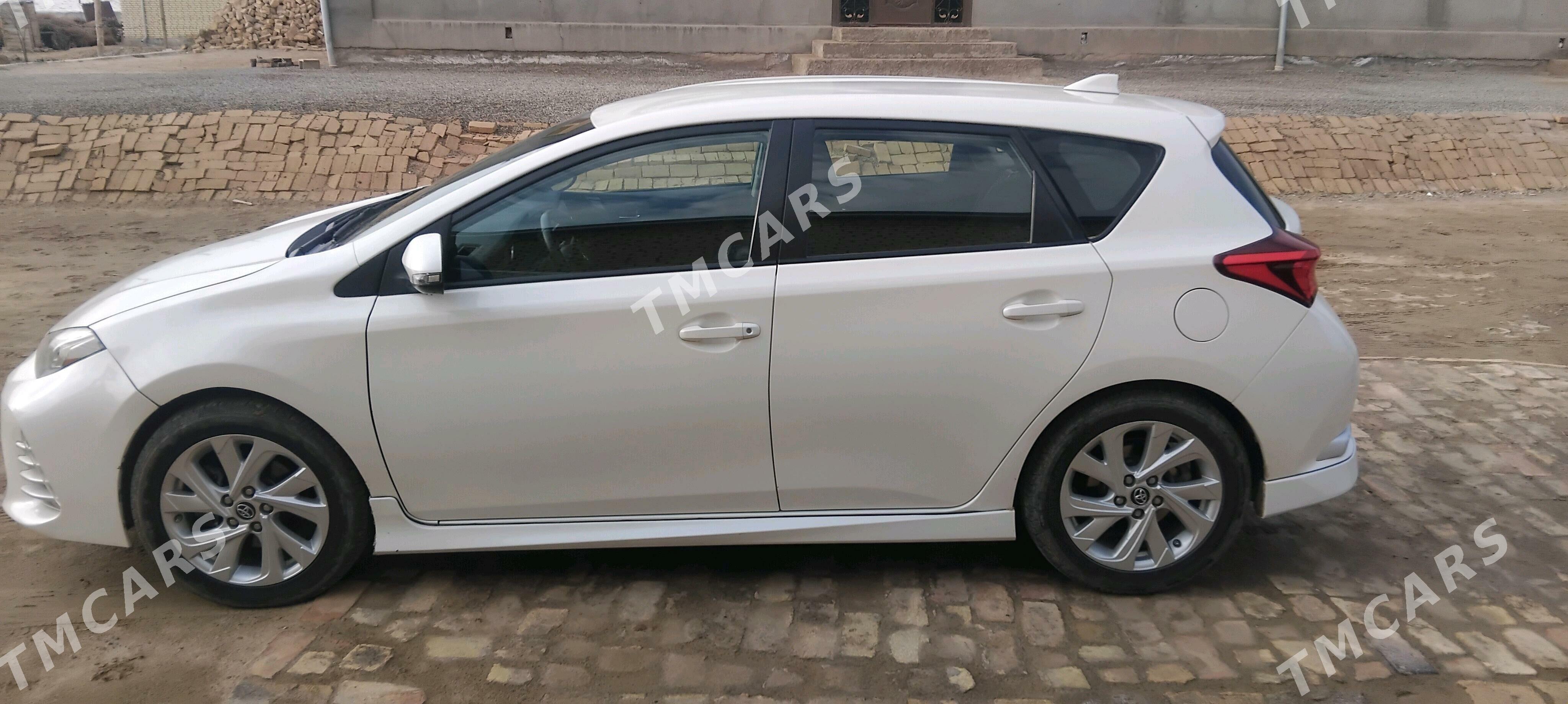 Toyota Corolla 2018 - 250 000 TMT - Wekilbazar - img 4