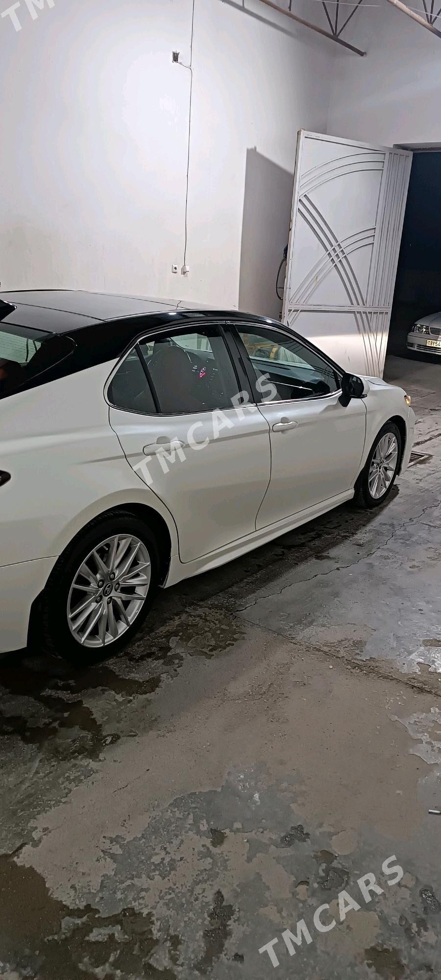 Toyota Camry 2018 - 320 000 TMT - Baýramaly - img 6