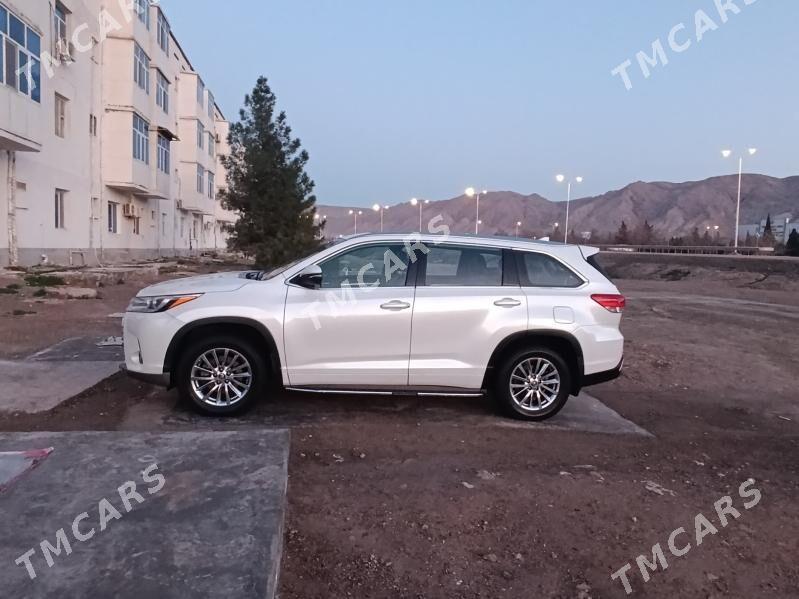 Toyota Highlander 2019 - 470 000 TMT - Türkmenbaşy - img 6