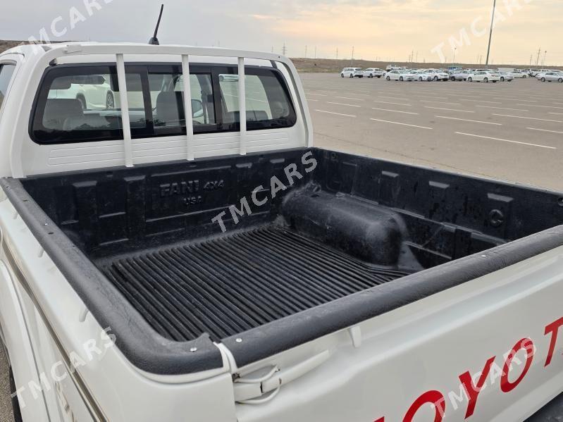 Toyota Hilux 2013 - 298 000 TMT - "Алтын Асыр" Гундогар базары ( Толкучка) - img 3