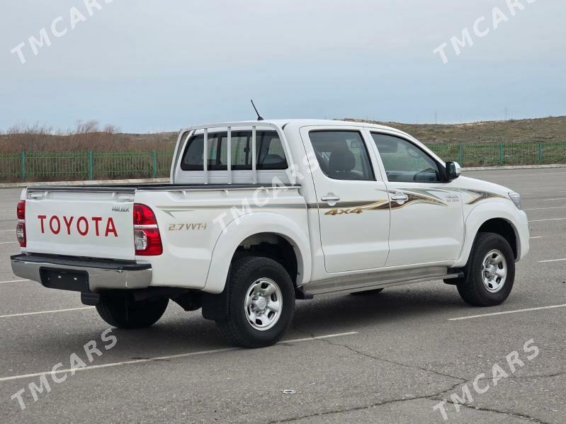 Toyota Hilux 2013 - 298 000 TMT - "Алтын Асыр" Гундогар базары ( Толкучка) - img 7