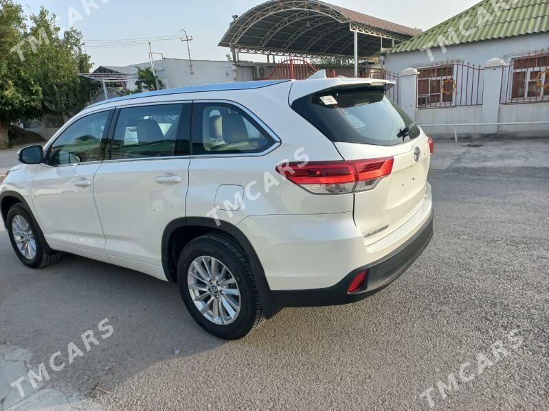 Toyota Highlander 2017 - 440 000 TMT - Ашхабад - img 4