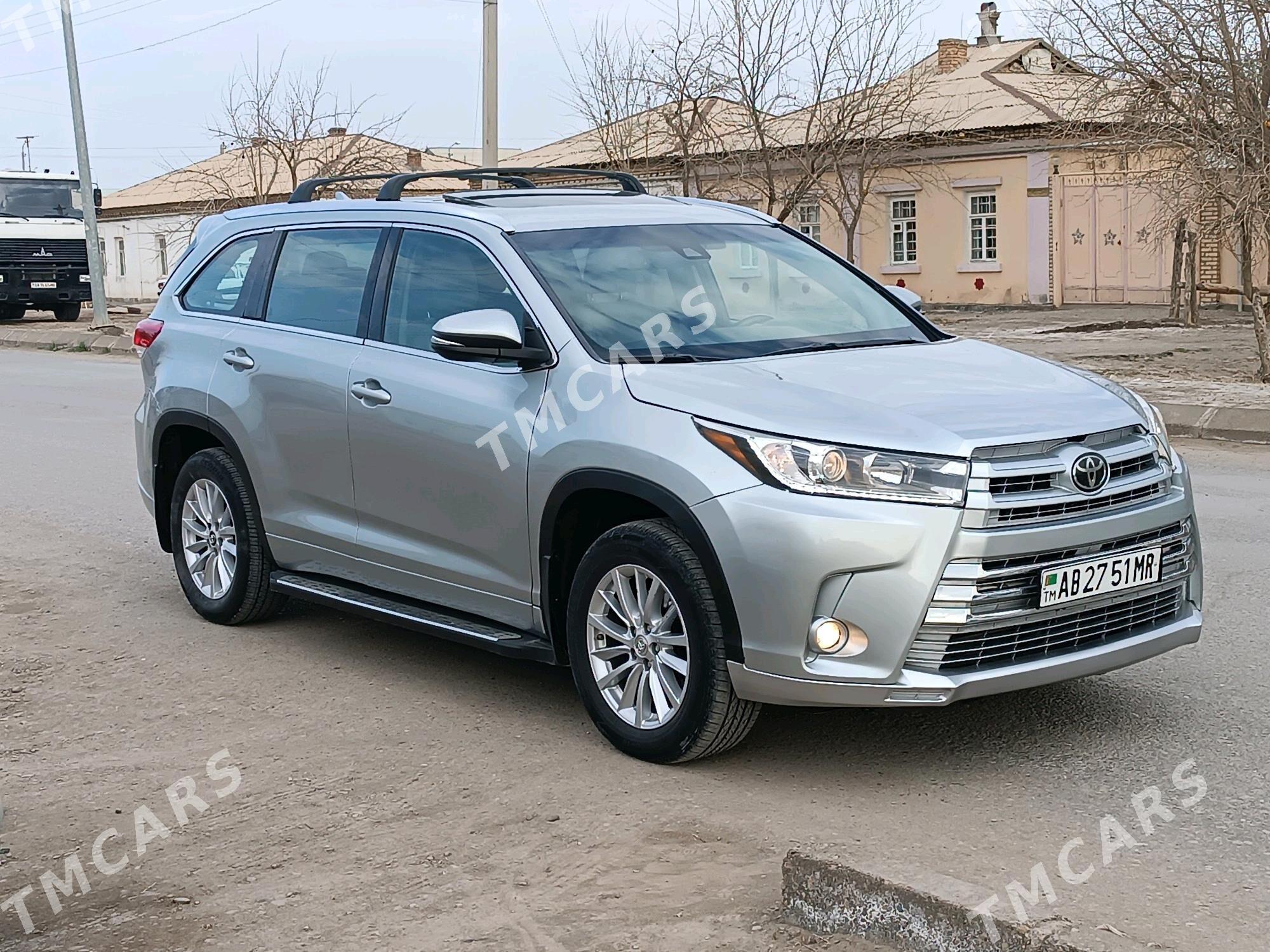 Toyota Highlander 2018 - 400 000 TMT - Baýramaly - img 7