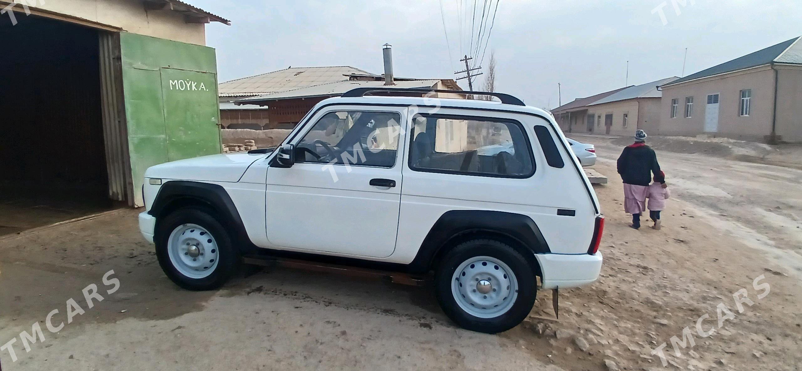 Lada Niva 2010 - 75 000 TMT - Gurbansoltan Eje - img 2