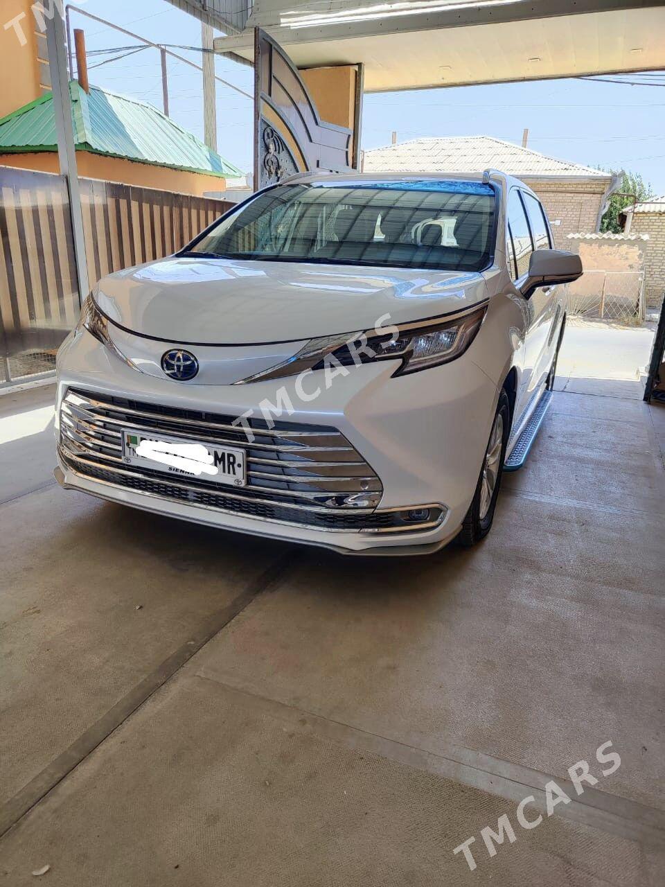 Toyota Sienna 2021 - 490 000 TMT - Мары - img 6