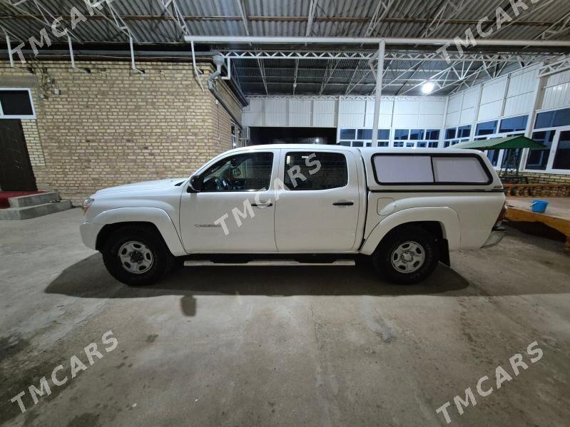 Toyota Tacoma 2014 - 295 000 TMT - Мары - img 7