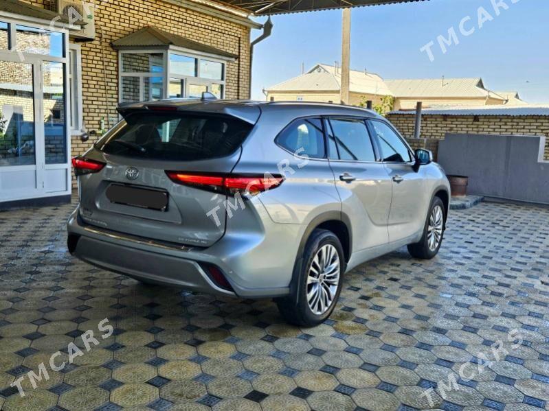 Toyota Highlander 2021 - 610 000 TMT - Мары - img 4