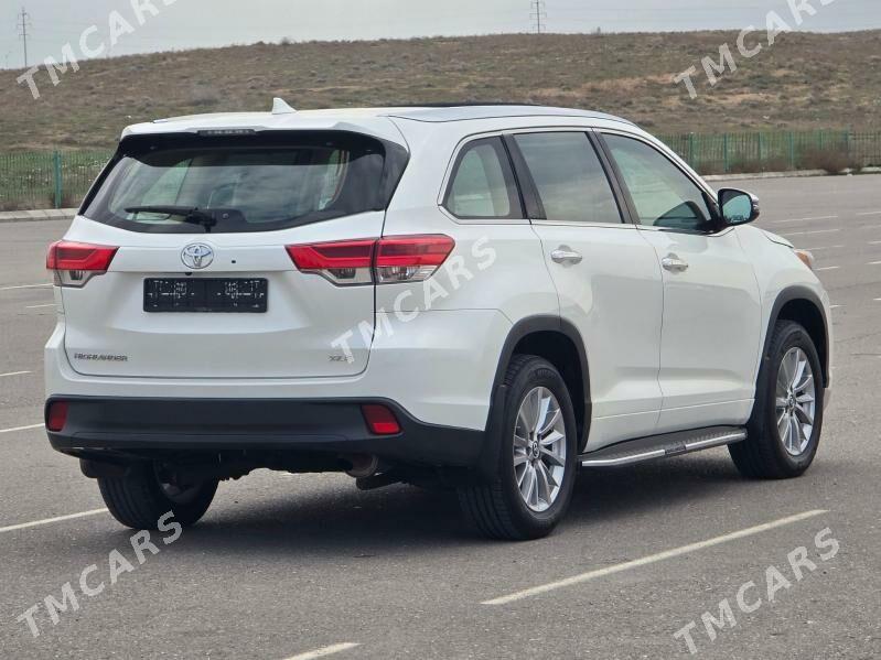 Toyota Highlander 2019 - 515 000 TMT - Ашхабад - img 8