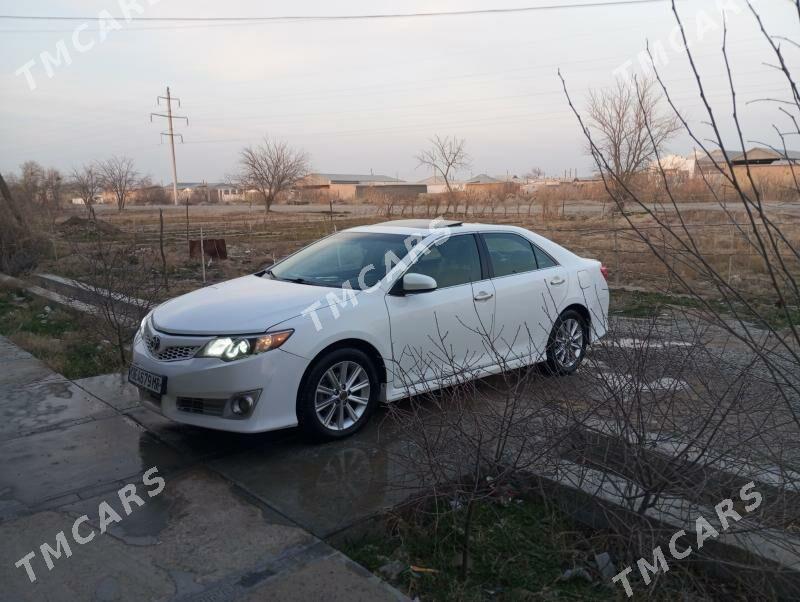 Toyota Camry 2013 - 235 000 TMT - Ёлётен - img 4