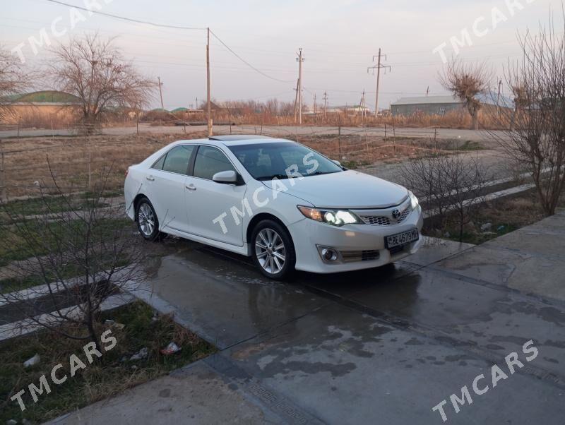 Toyota Camry 2013 - 235 000 TMT - Ёлётен - img 5