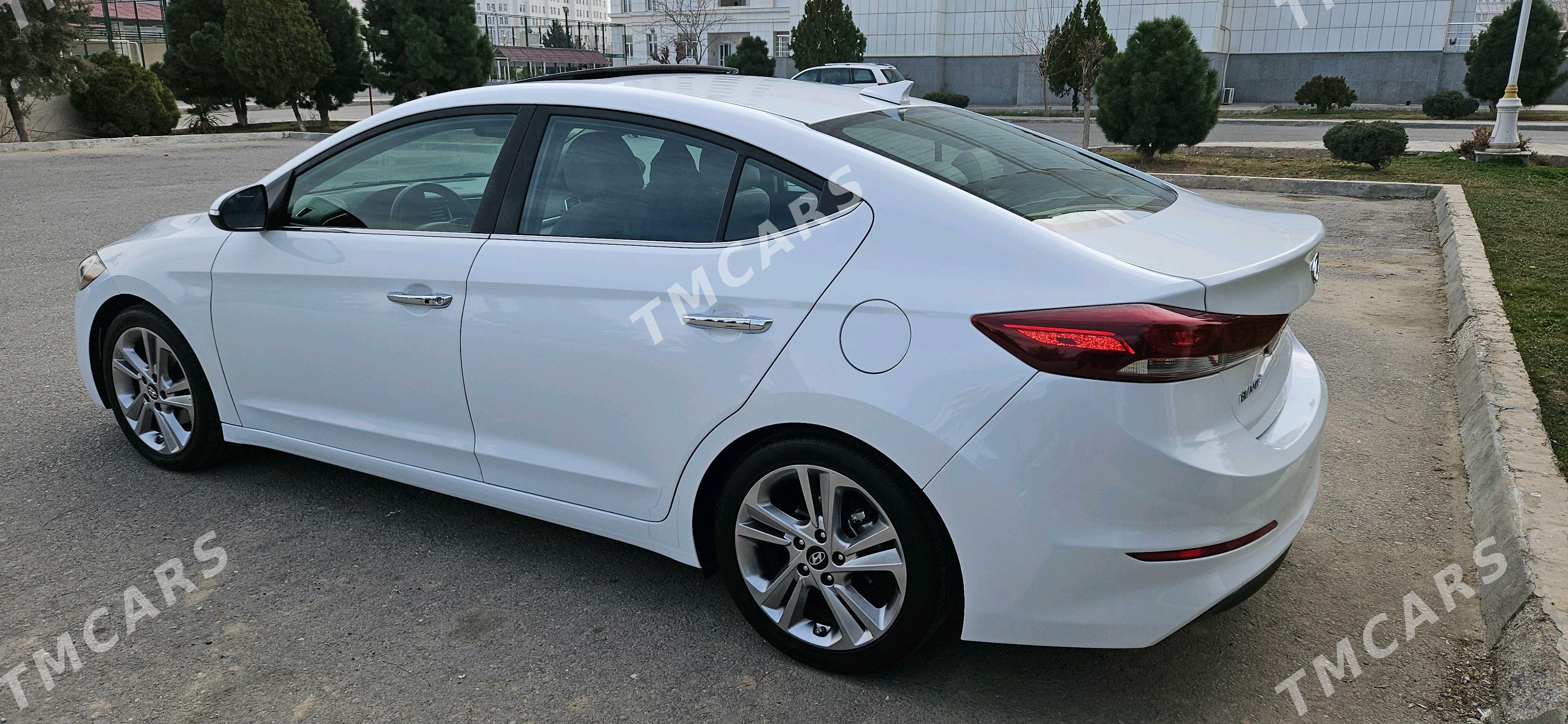 Hyundai Elantra 2017 - 225 000 TMT - Ким район - img 4