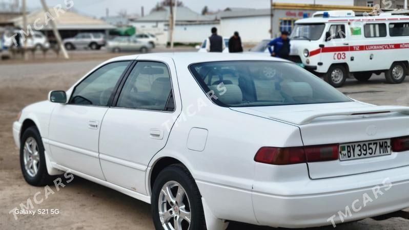 Toyota Camry 1999 - 110 000 TMT - Ёлётен - img 2