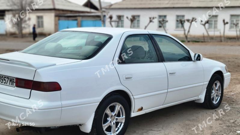 Toyota Camry 1999 - 110 000 TMT - Ёлётен - img 5