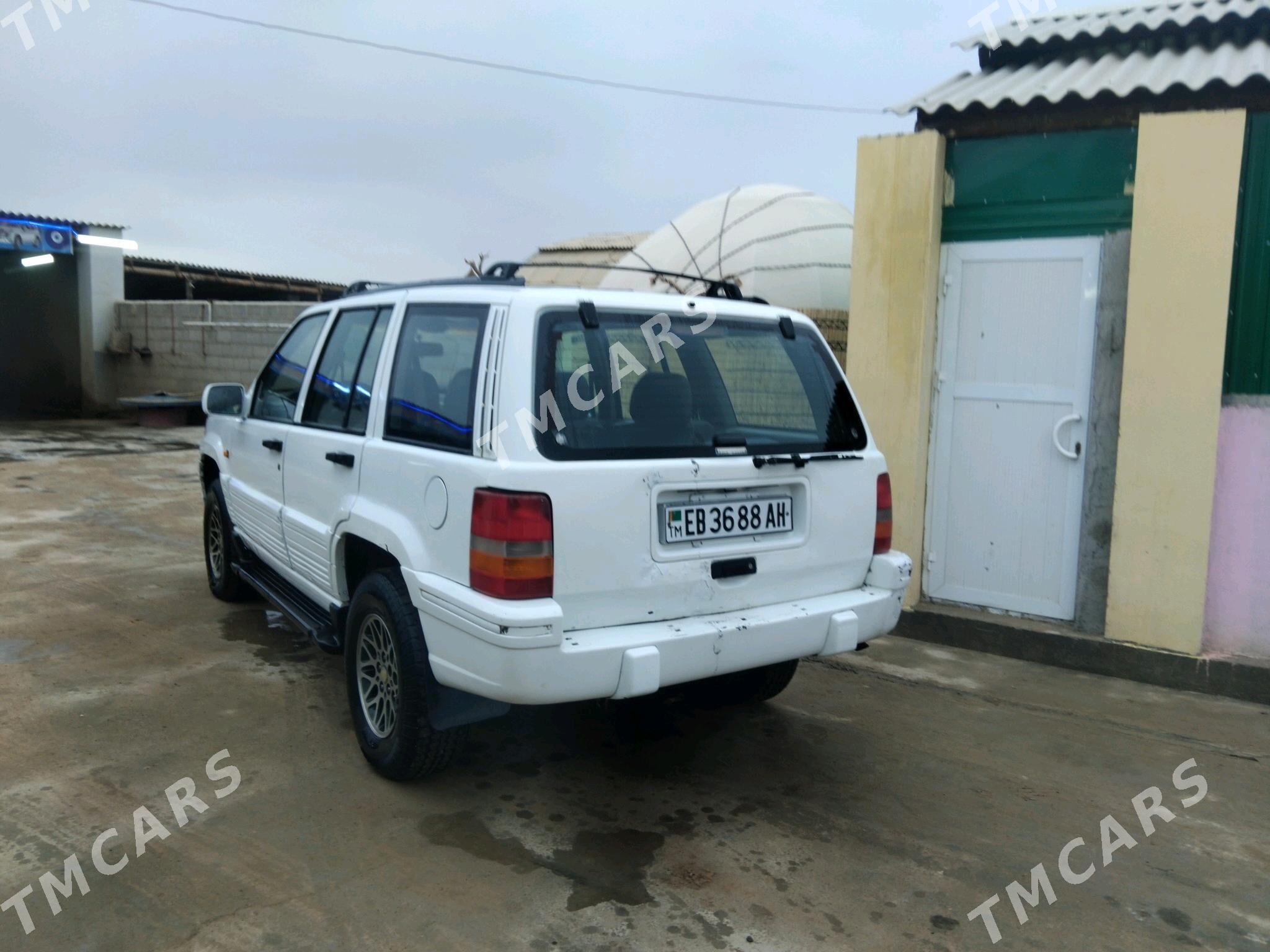 Jeep Grand Cherokee 1995 - 60 000 TMT - Бабадайхан - img 4