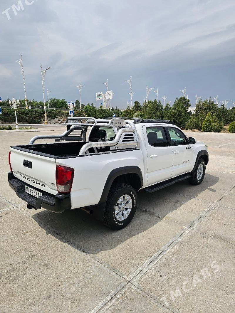 Toyota Tacoma 2018 - 360 000 TMT - Aşgabat - img 9