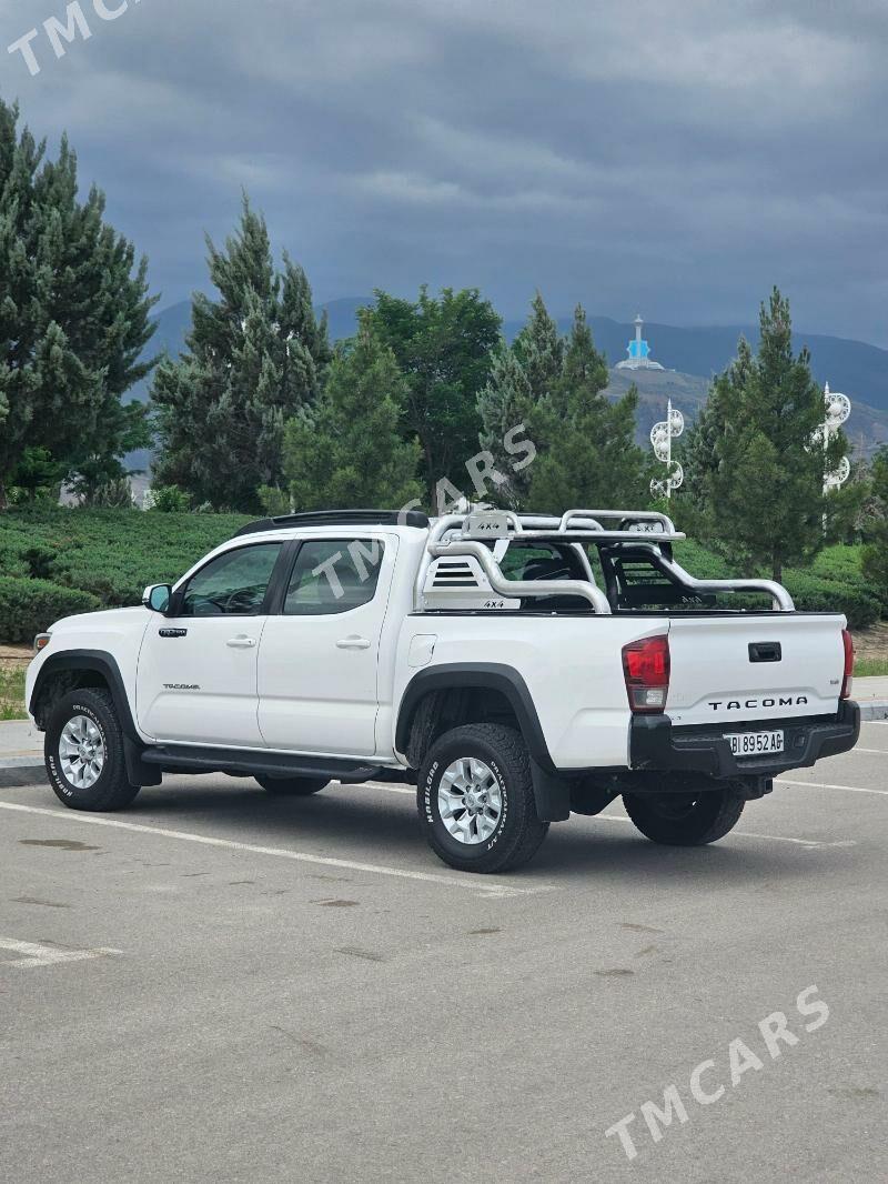 Toyota Tacoma 2018 - 360 000 TMT - Aşgabat - img 8