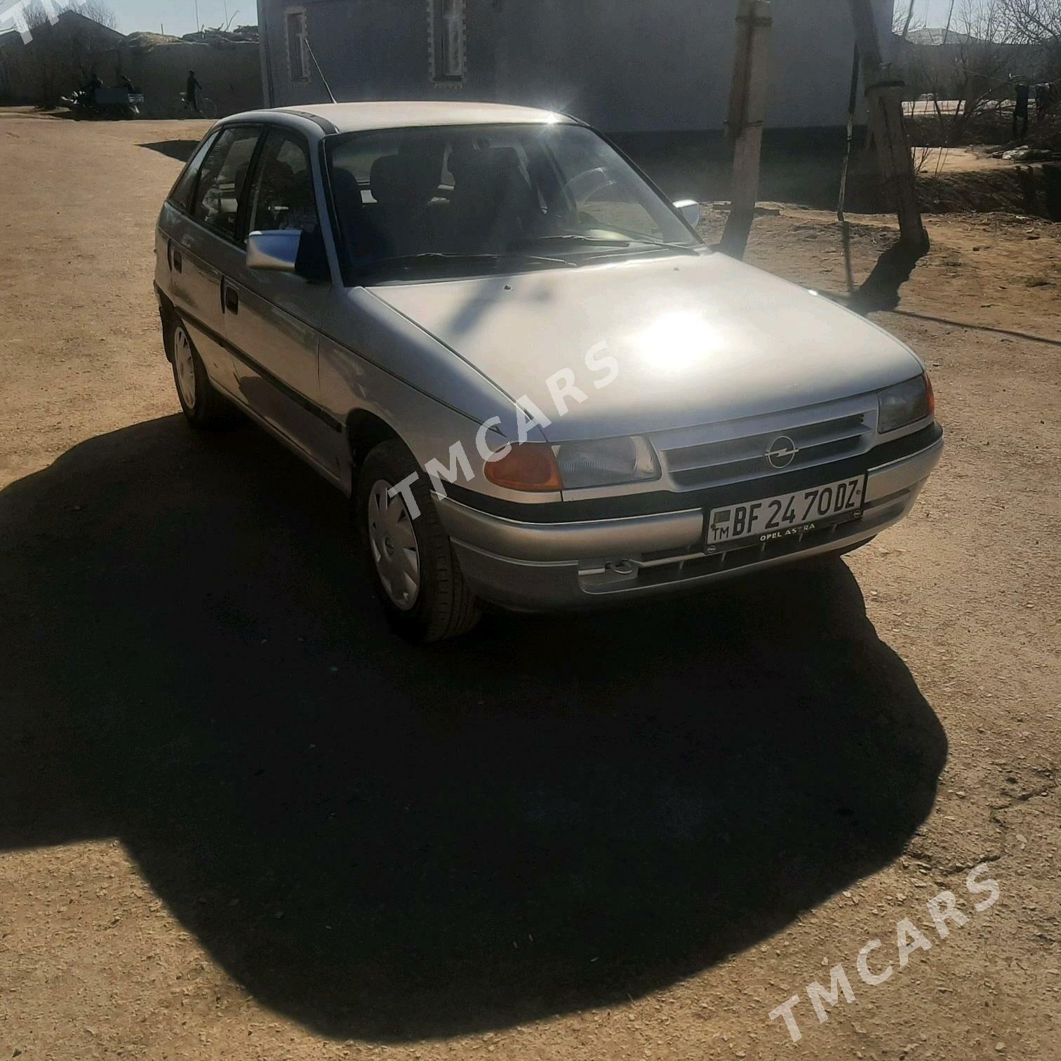 Opel Astra 1992 - 40 000 TMT - Шабатский этрап - img 3