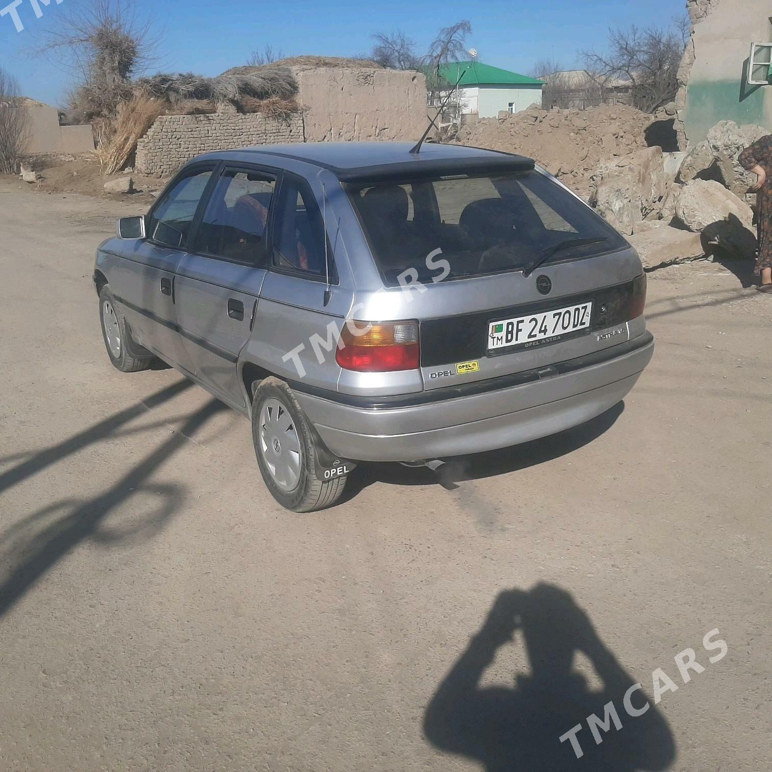 Opel Astra 1992 - 40 000 TMT - Шабатский этрап - img 4