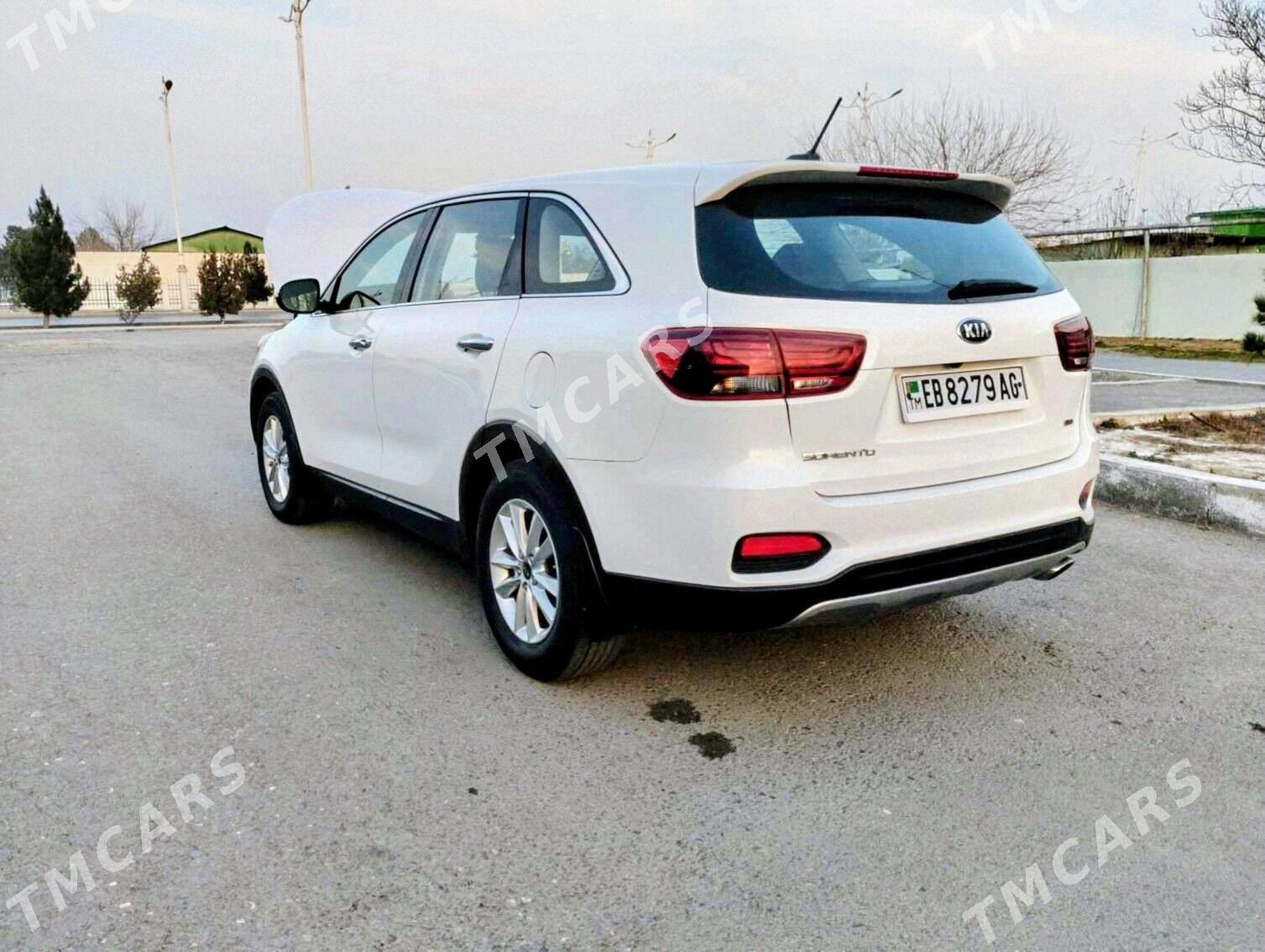 Kia Sorento 2019 - 280 000 TMT - Aşgabat - img 8