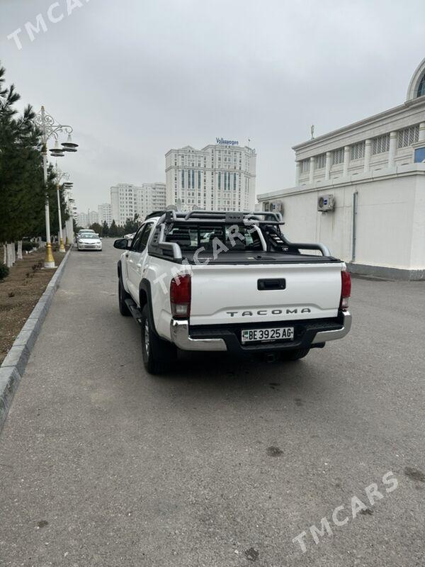 Toyota Tacoma 2018 - 342 000 TMT - Aşgabat - img 8