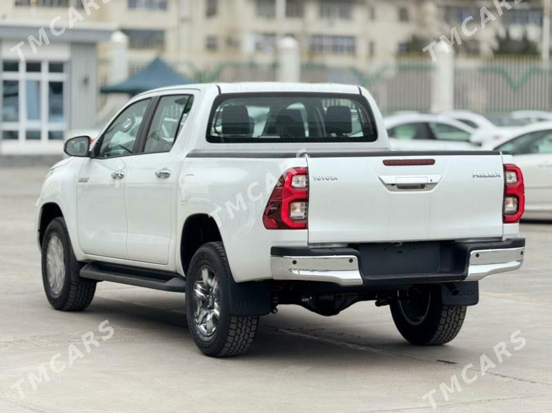 Toyota Hilux 2024 - 695 000 TMT - Ашхабад - img 3