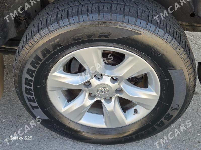 Toyota Land Cruiser Prado 2011 - 415 000 TMT - Türkmenbaşy - img 6