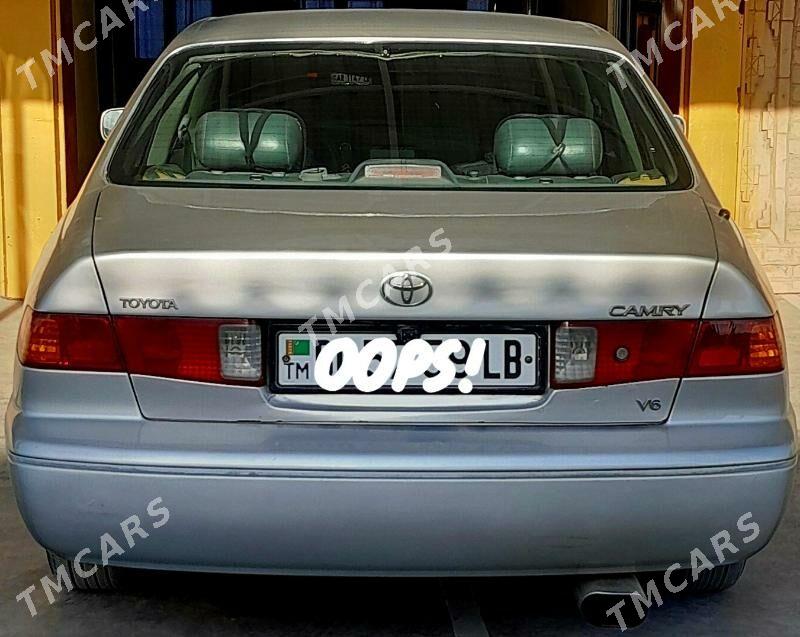 Toyota Camry 2000 - 140 000 TMT - Çärjew - img 2