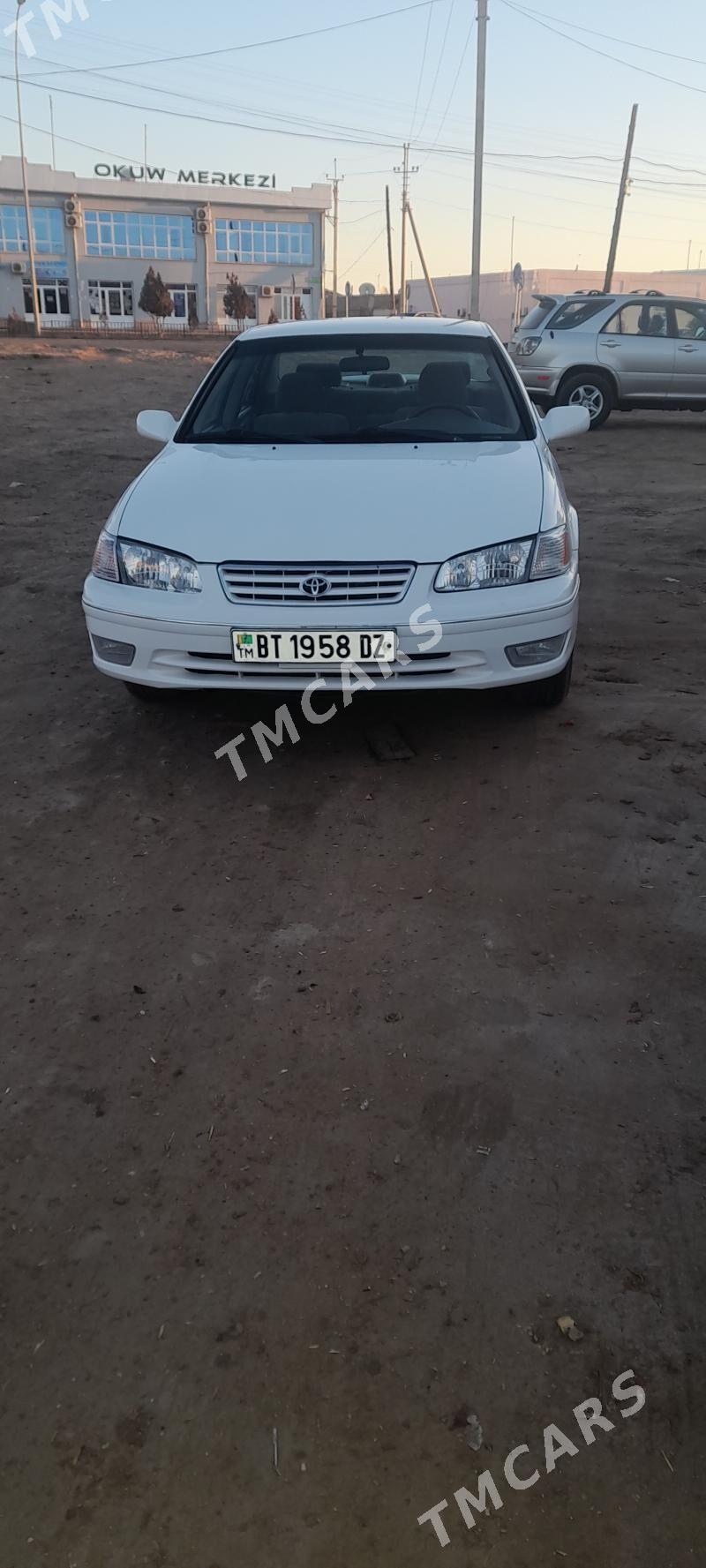 Toyota Camry 2001 - 135 000 TMT - Гурбансолтан Едже - img 4